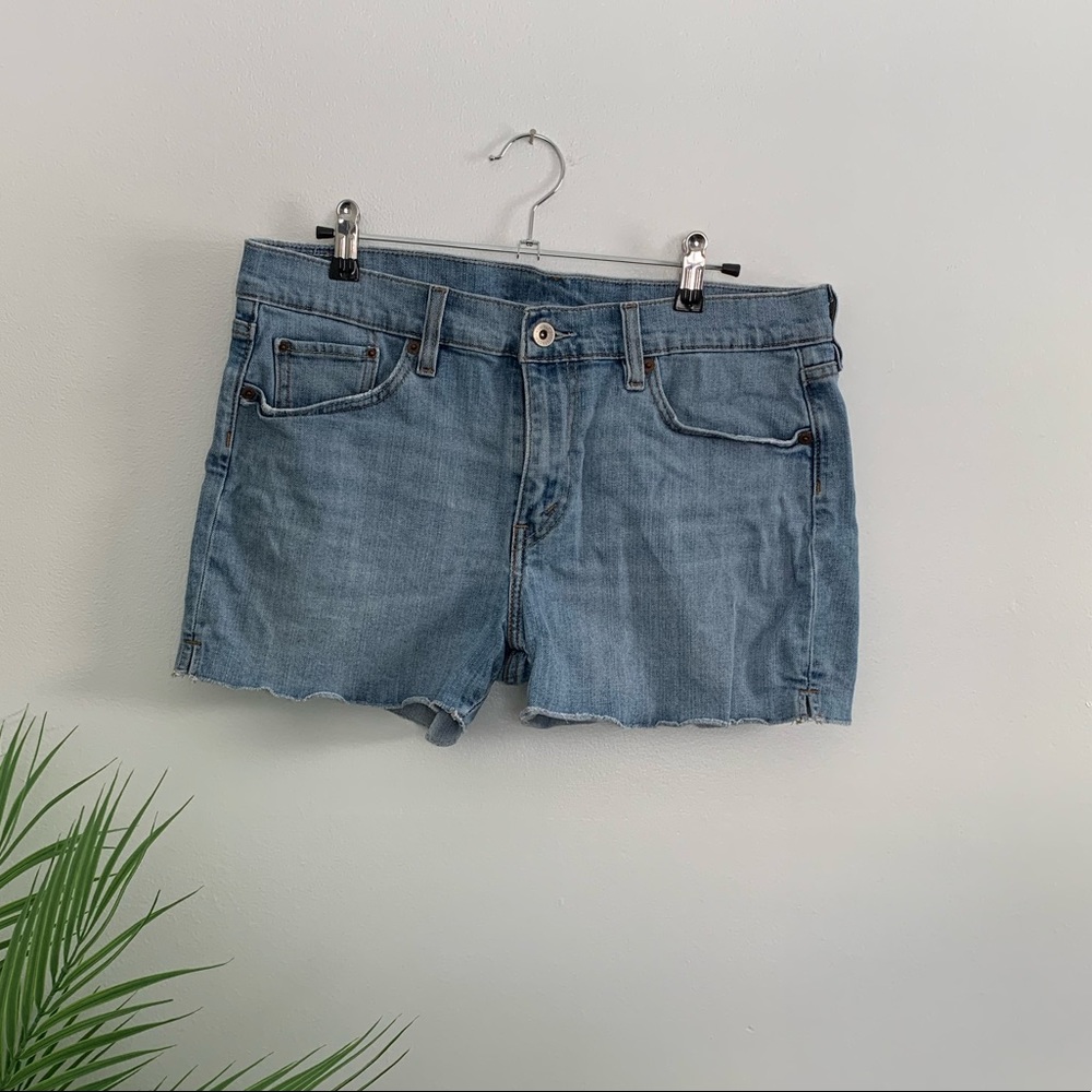 Levis Cut Off Jean Shorts